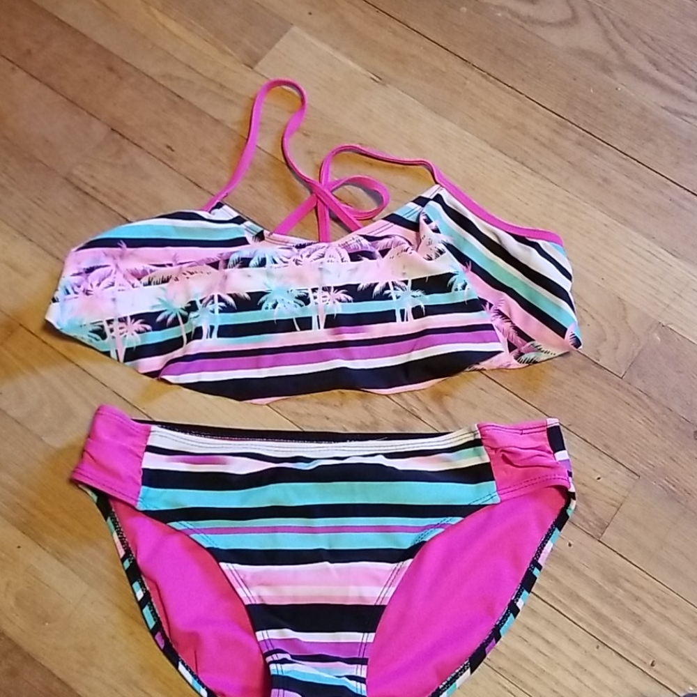 Breaking waves bikini